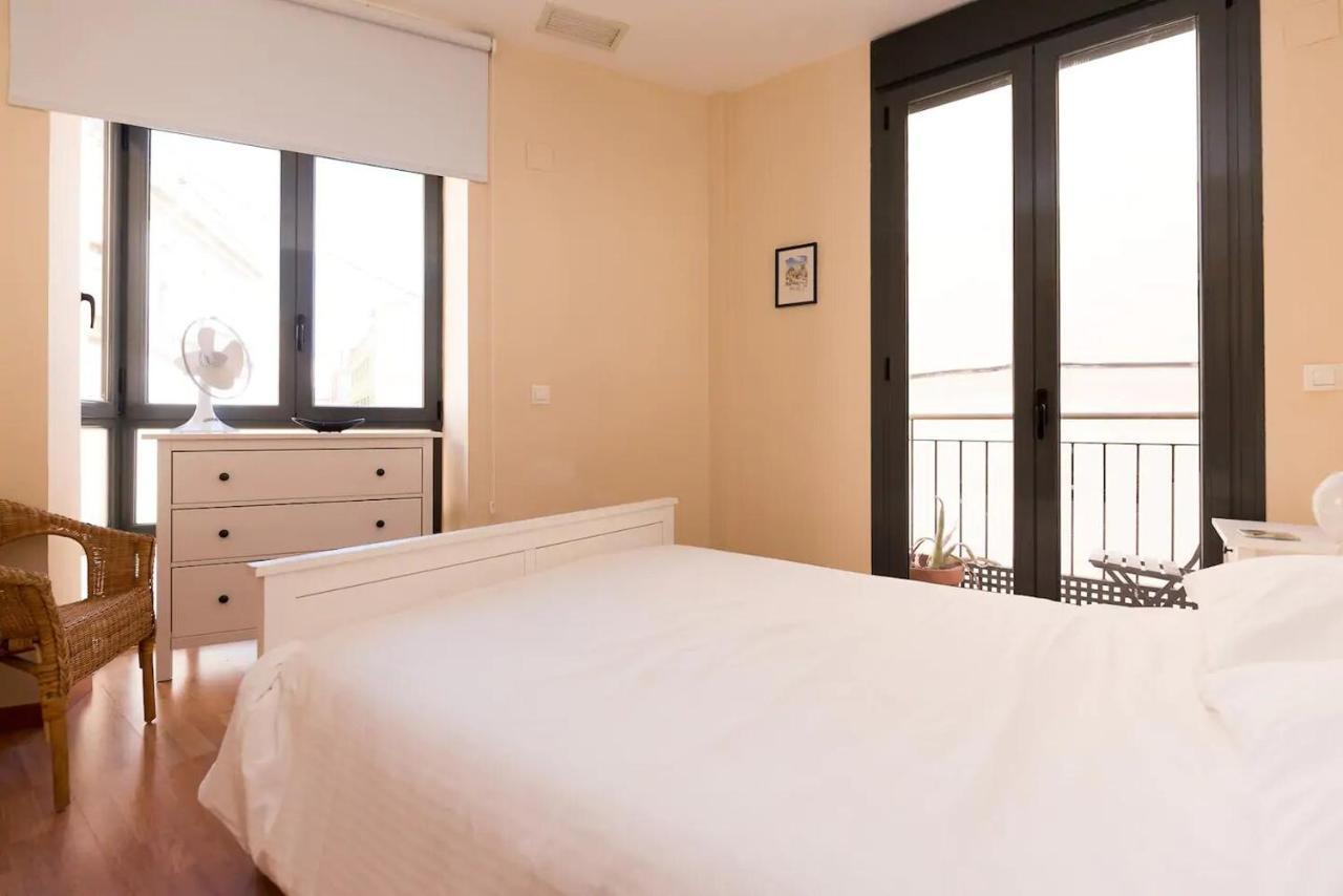 Alc - Modern 2 Bed Apartment In Historic Centre Аликанте Екстериор снимка